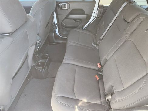 Used 2023 Jeep Wrangler Sahara image 19