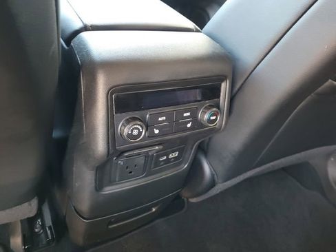 Used 2023 GMC Acadia Denali image 7