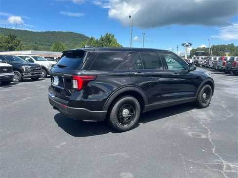 New 2025 Ford Explorer 4WD Police Interceptor image 5