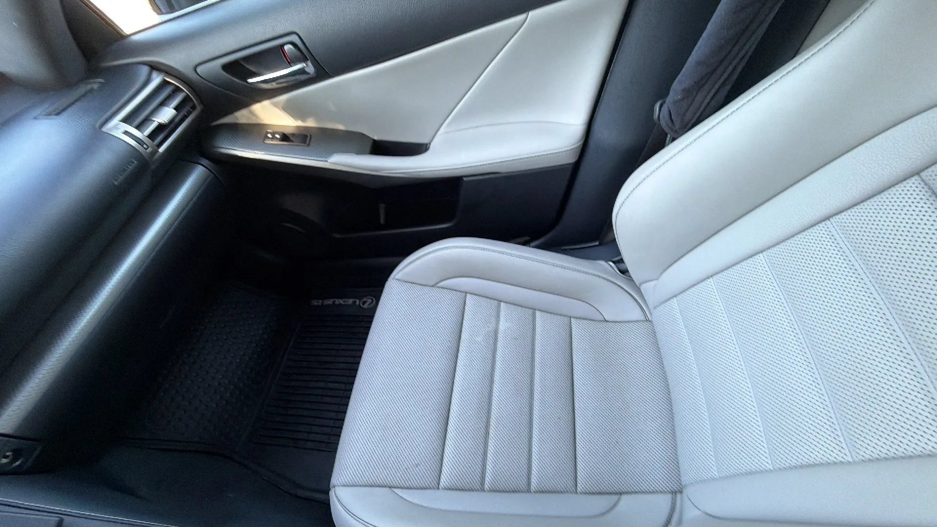 Used 2014 Lexus IS 250 AWD w/ F-Sport Package image 14