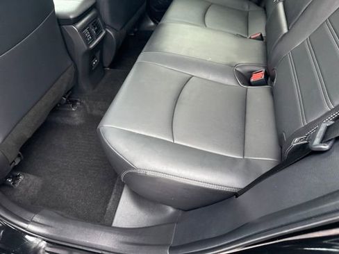 Used 2022 Toyota RAV4 XLE Premium image 18