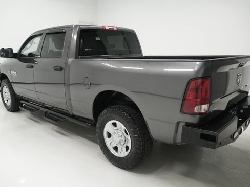Used 2014 RAM 2500 Tradesman w/ Chrome Appearance Group RWD image 4