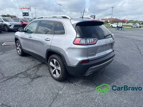 Used 2019 Jeep Cherokee Limited AWD/4WD image 5