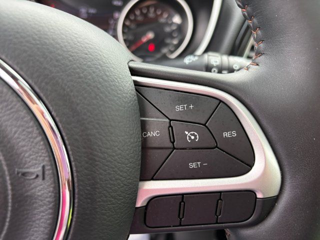 Used 2018 Jeep Compass Limited w/ Navigation Group AWD/4WD image 19