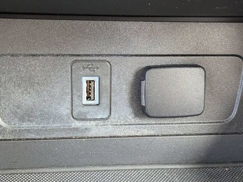 Used 2019 Ford Escape SEL FWD image 25