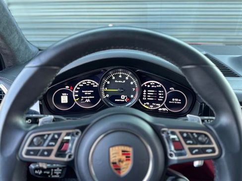 Used 2023 Porsche Cayenne Turbo S AWD/4WD image 19