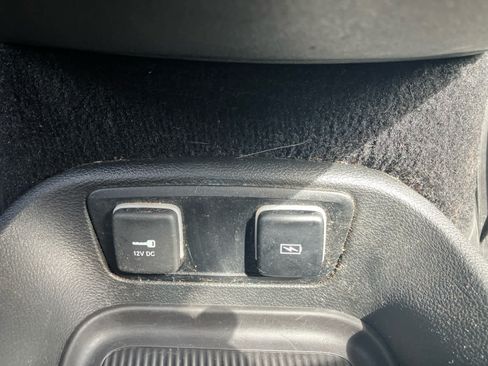 Used 2021 Chrysler Pacifica Touring w/ S Appearance Package FWD image 27