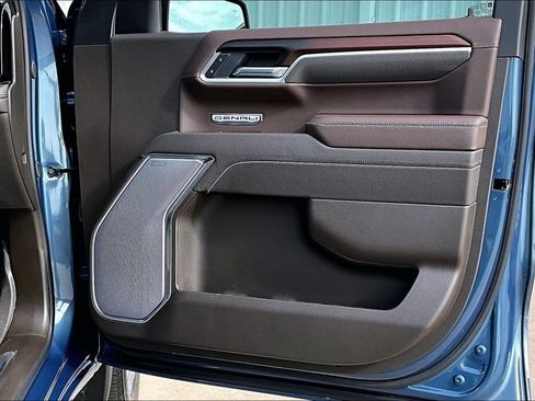 New 2026 GMC Sierra 1500 Denali w/ Denali Reserve Package image 18