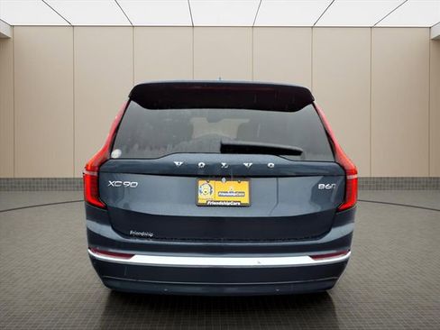 New 2026 Volvo XC90 B6 Ultra w/ Protection Package AWD/4WD image 8