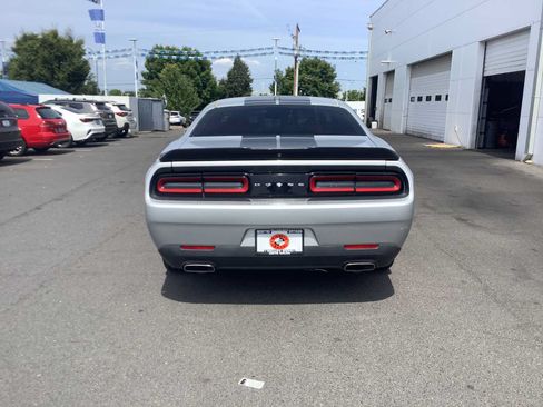 Used 2019 Dodge Challenger SXT w/ Blacktop Package RWD image 4