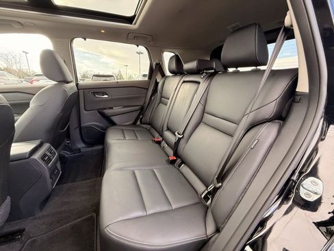 Certified 2023 Nissan Rogue SL w/ SL Premium Package image 17