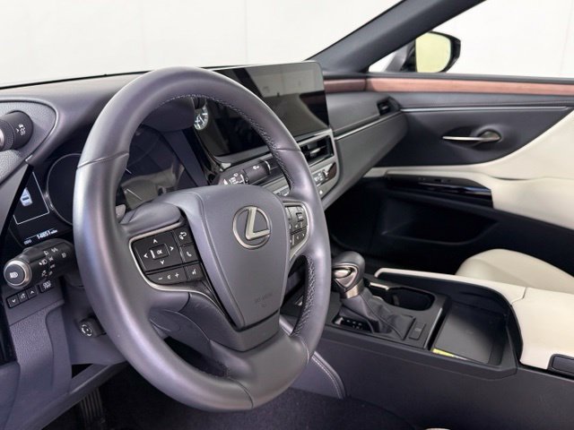Used 2025 Lexus ES 350 w/ Premium Package FWD image 19