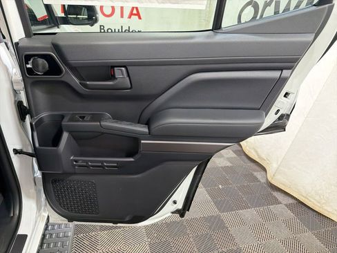 Used 2026 Toyota 4Runner Limited AWD/4WD image 14