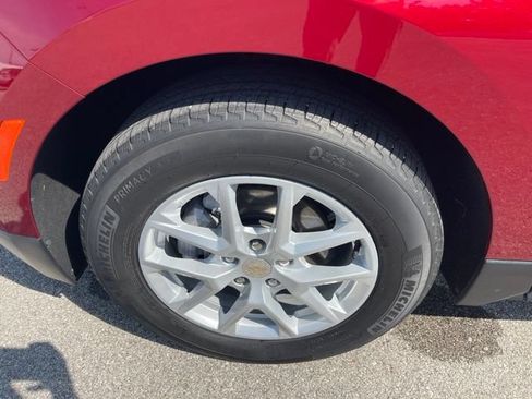 Used 2023 Chevrolet Equinox LT FWD image 31