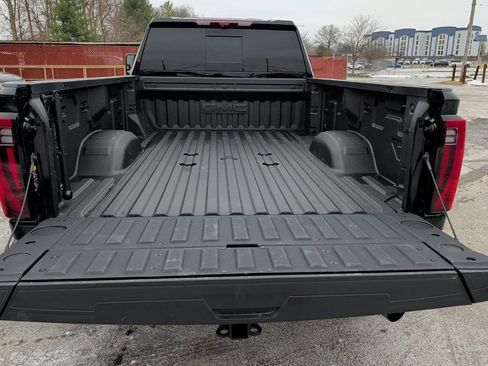 Used 2025 GMC Sierra 3500 Denali w/ Denali Reserve Package image 12