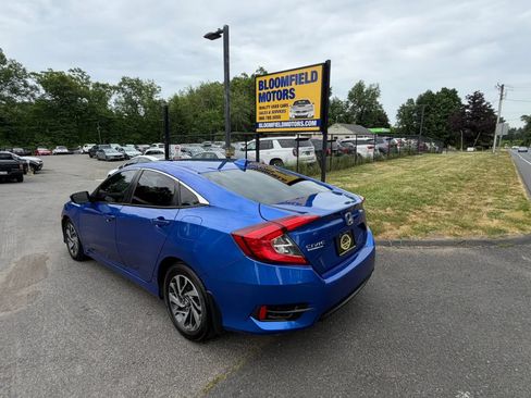 Used 2017 Honda Civic EX image 3