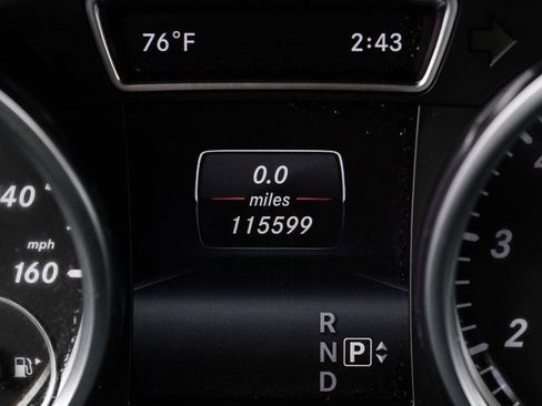 Used 2015 Mercedes-Benz GL 550 4MATIC image 17