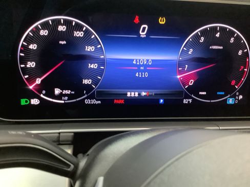 Used 2024 Mercedes-Benz GLE 350 4MATIC image 16