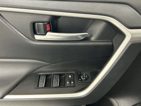 Used 2024 Toyota RAV4 XLE AWD/4WD image 11