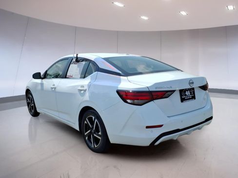 Used 2024 Nissan Sentra SV FWD image 3