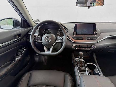 Certified 2025 Nissan Altima 2.5 SR AWD/4WD image 19