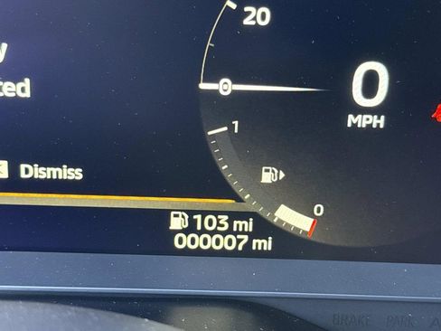 New 2025 Mitsubishi Outlander SEL image 37