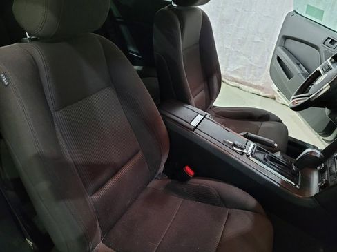 Used 2013 Ford Mustang Convertible image 39