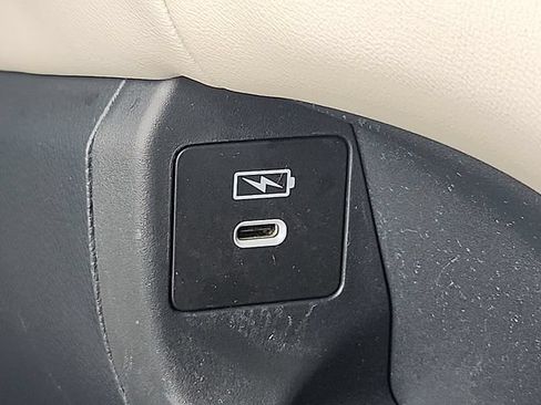 Used 2025 Honda HR-V LX image 25