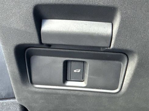 Used 2024 Land Rover Range Rover Evoque S image 27