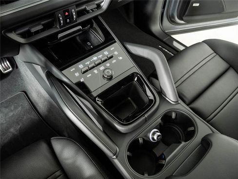 New 2026 Porsche Cayenne S AWD/4WD image 18