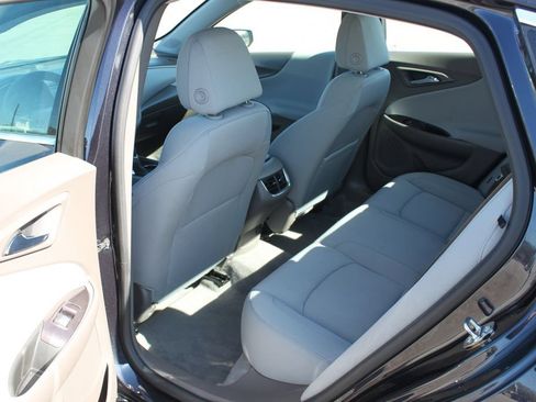 Used 2023 Chevrolet Malibu LT w/ Driver Confidence Package FWD image 6