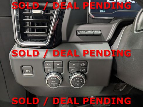 Used 2025 GMC Sierra 3500 Denali image 10