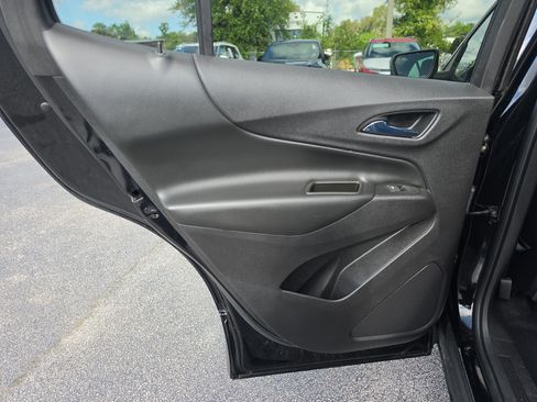 Certified 2020 Chevrolet Equinox LT w/ Midnight Edition FWD image 14