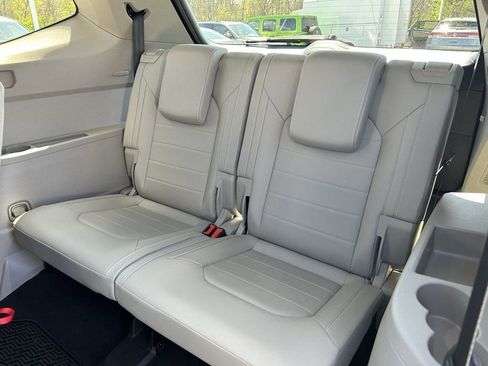 Certified 2025 Volkswagen Atlas SEL AWD/4WD image 26