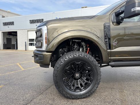 New 2026 Ford F250 Lariat w/ Black Appearance Package AWD/4WD image 13