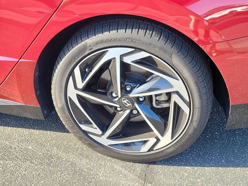 Used 2024 Hyundai Sonata SEL w/ Convenience Package FWD image 4