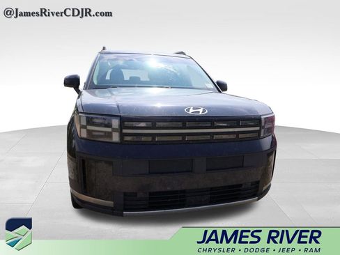 Used 2024 Hyundai Santa Fe Limited FWD image 11