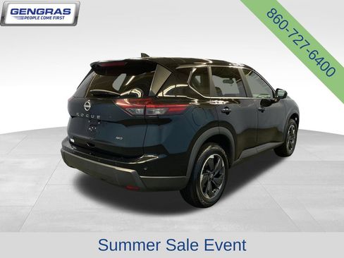 Used 2025 Nissan Rogue SV AWD/4WD image 7