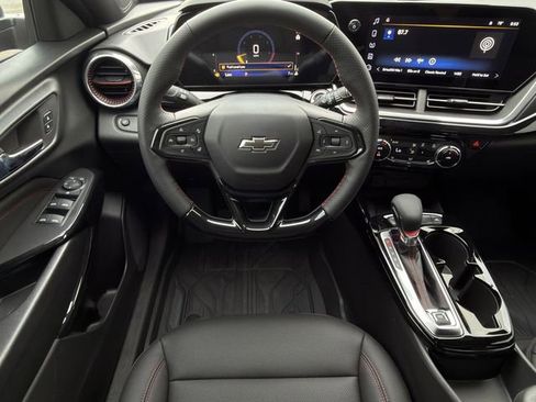 New 2026 Chevrolet Trax RS w/ Sunroof Package FWD image 7