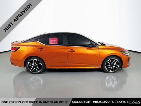 Certified 2025 Nissan Sentra SR image 4