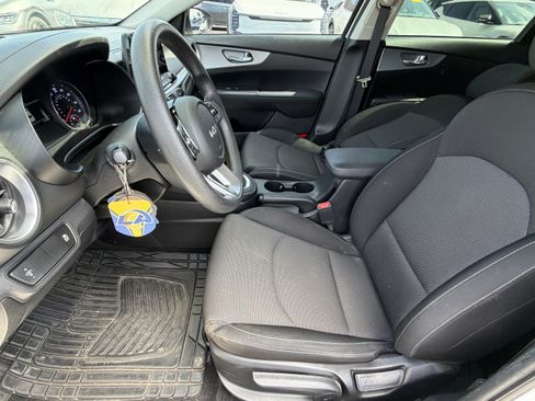 Certified 2023 Kia Forte LXS FWD image 11