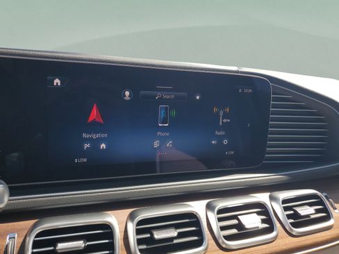 Certified 2026 Mercedes-Benz GLS 580 4MATIC image 16