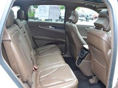 Used 2016 Lincoln MKX Reserve w/ Climate Package AWD/4WD image 25