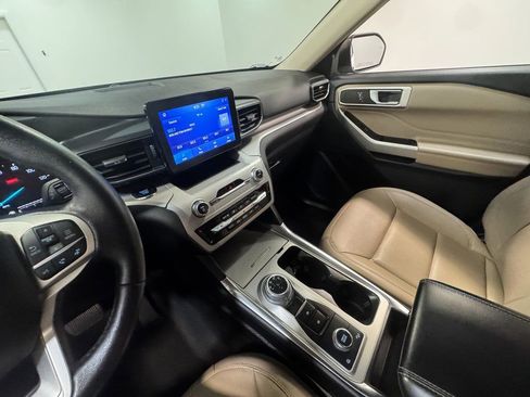 Used 2023 Ford Explorer XLT w/ Equipment Group 202A image 84