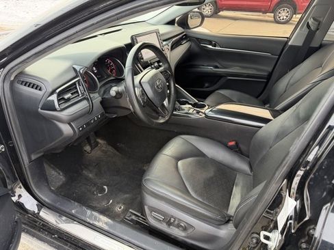 Used 2022 Toyota Camry XSE image 15