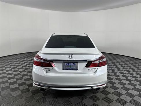 Used 2017 Honda Accord Sport Special Edition image 6