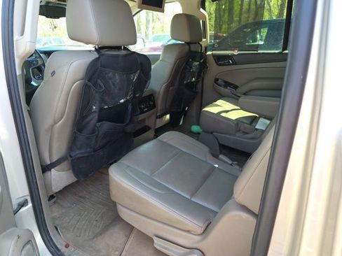 Used 2015 GMC Yukon XL SLT w/ Open Road Package image 9