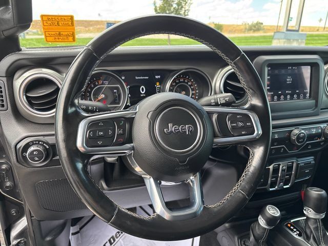 Used 2021 Jeep Gladiator Overland w/ Trailer Tow Package AWD/4WD image 14