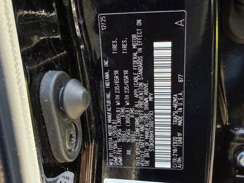 Used 2026 Toyota Highlander XLE AWD/4WD image 24