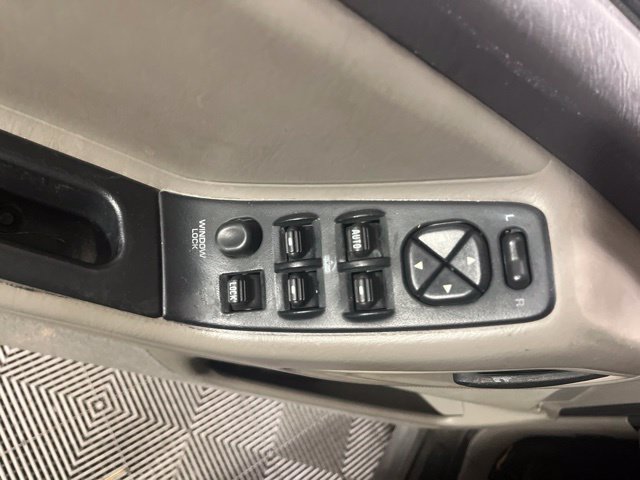 Used 1999 Jeep Grand Cherokee Laredo RWD image 10